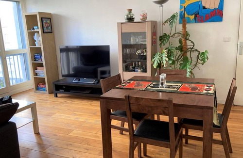 Combat Apartment | Beautiful Bright Appartment In Belleville