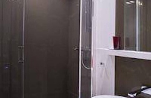 3rd Arrondissement Apartment | Beautiful Paris 2BR/2BA Apartment, 4eme (6 Guests) in Paris