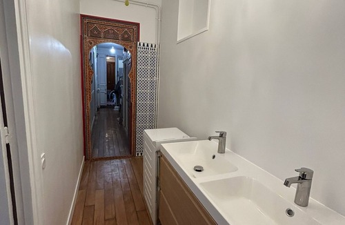 16th Arrondissement Apartment | Bel Appartement Parisien Près du Trocadéro, Calme et Confortable