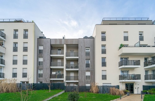 Noisy-le-Grand Apartment | Blue Jungle - A 20min de Disneyland
