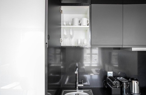 Quartier Saint-Ambroise Apartment | Blueground | Le Marais Oberkampf, nr food market