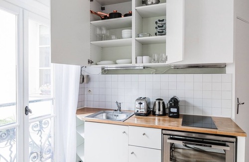 Les Halles Apartment | Blueground | Les Halles, close to Eiffel Tower