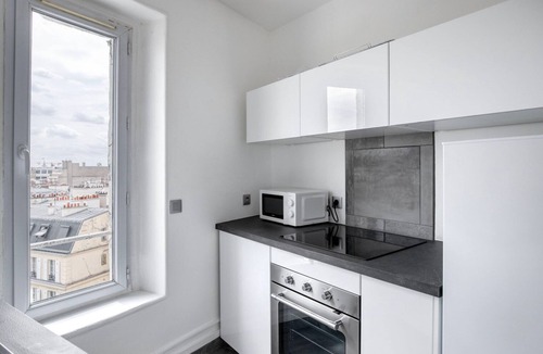 Faubourg-du-Roule Apartment | Blueground | Miromesnil, nr park & offices