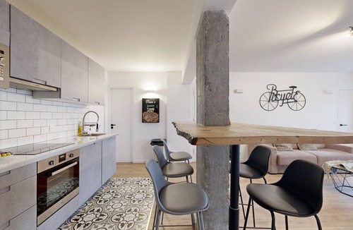 12th Arrondissement Apartment | Bluestay 69 - Charming apartment in Paris