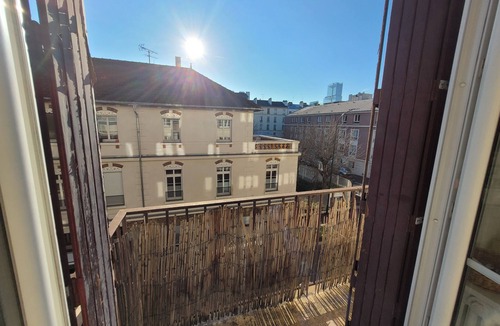 Clichy Apartment | Bright and quiet accommodation