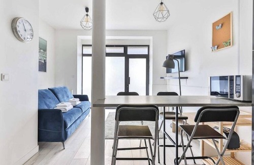 Gare Apartment | Bright apartment - 1BR/4P - Gare