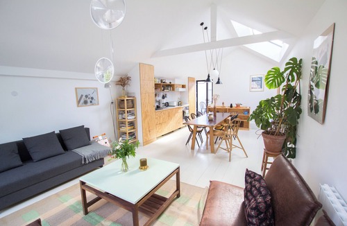 Montreuil House | Bright & Eco-Friendly Wooden Home – A Peaceful Retreat Near Paris