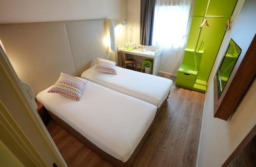 Roissy-en-France Hotel | Campanile Paris CDG Airport Villepinte