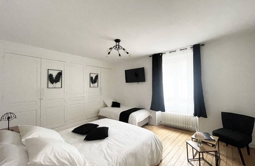 Couilly-Pont-aux-Dames Bed & Breakfast | Chambre Familiale Avec Salle de Bains Privative à 10 Minutes de Disneyland Paris