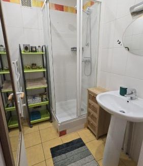 Alouettes House | Chambres privées avec piscine partagées et cuisine partagée à 20 minutes de Paris et 40 minutes de disneyland