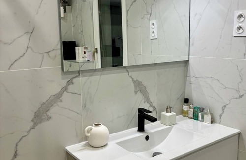 Epinettes Apartment | Charmant Appartement Paris