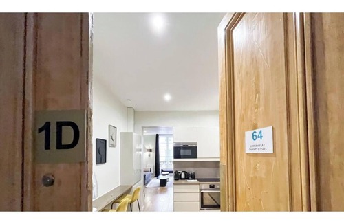 Madeleine Apartment | Charming 3-bedroom in the heart of Golden Triangle/Champs Elysees