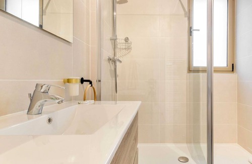 Le Tremblay Apartment | Charming Apt with Balcony- 6P- Proche Disney/Paris