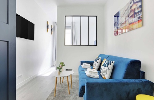 Vignerons Apartment | Charming apartment -1BR/4P- Château de Vincennes