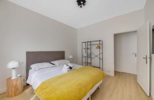 Grenelle Apartment | Charming apartment near Eiffel Tower 2BR II