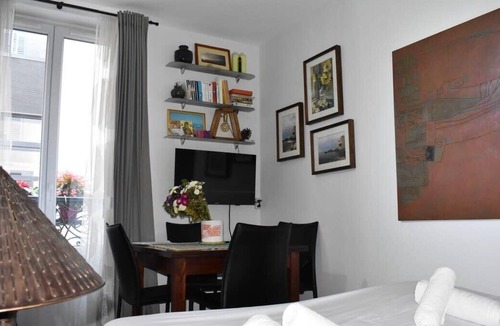 Quartier du Gros-Caillou Apartment | Charming Apartment near The Eiffel Tower