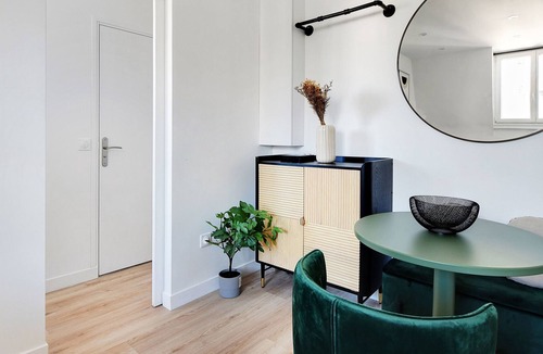 Belleville Apartment | Charming studio 20m2 - Buttes Chaumont - Mobility lease