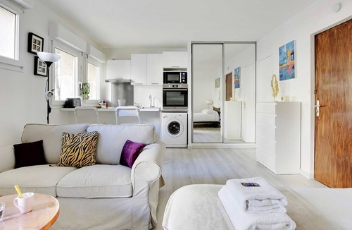 Combat Apartment | Charming Studio - Buttes Chaumont - Mobility lease