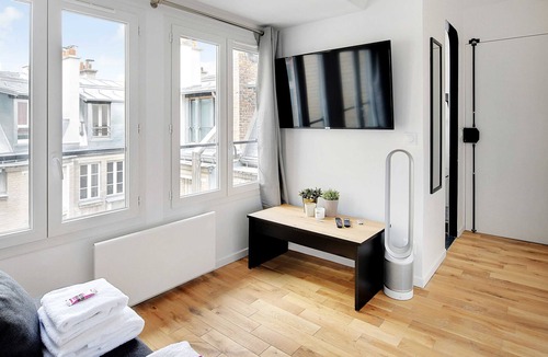 Passy Apartment | Charming studio - RAYNOUARD/TOUR EIFFEL - BAIL MOBILITE