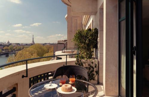 Paris City Center Hotel | Cheval Blanc Paris & Dior Spa Cheval Blanc Paris
