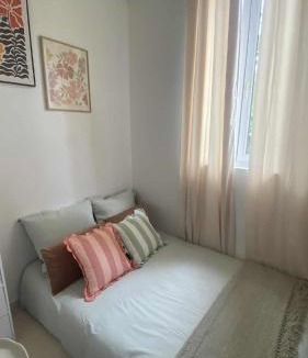 Louis Bertrand-Mirabeau-Semard Apartment | Chez Zaynou