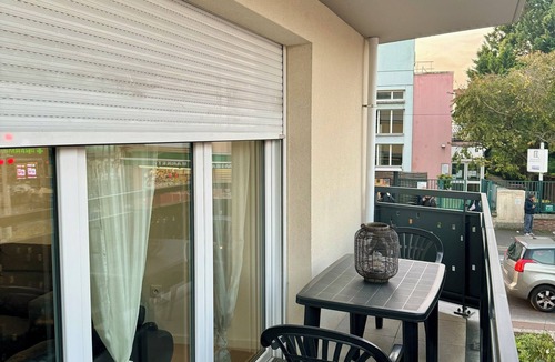 Drancy Apartment | Cosy apartment located in Drancy near Paris/CDG