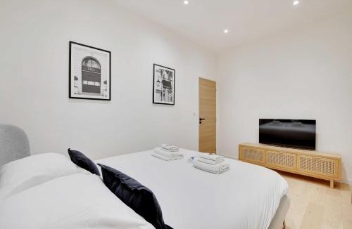 Quartier de la Folie-Mericourt Apartment | Cosy modern flat - 1BR- 4P- Oberkampf