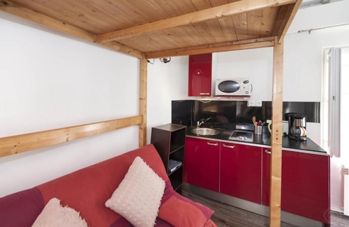5th Arrondissement Apartment | Cosy Monge Studio