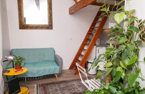 Hopital Saint-Louis Bed & Breakfast | Cosy Studio !!!