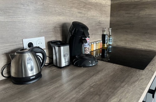 Le Perreux-sur-Marne Apartment | Cozy Apartment, 15 minutes to Paris center, 25 minutes to Disneyland.