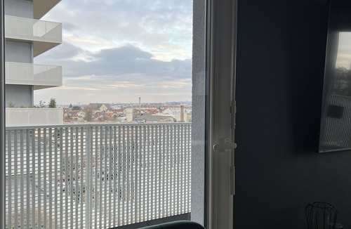 Le Perreux-sur-Marne Apartment | Cozy Apartment, 15 minutes to Paris center, 25 minutes to Disneyland.