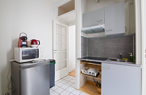 L'Europe Apartment | Cozy Studio Apartment Near at the Centre