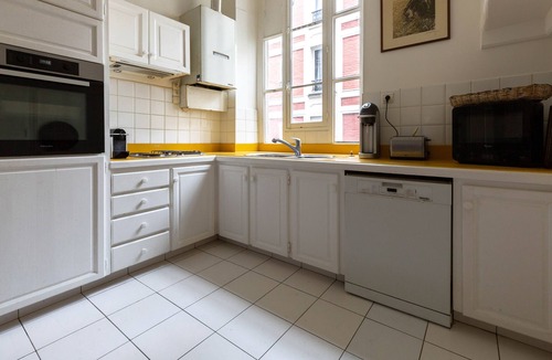 Latin Apartment | Dandelion Pantheon, by Veeve