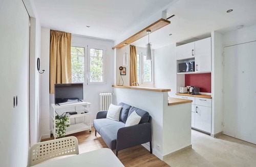 16th Arrondissement Apartment | Degas Studio - One Bedroom Apartment, Sleeps 2
