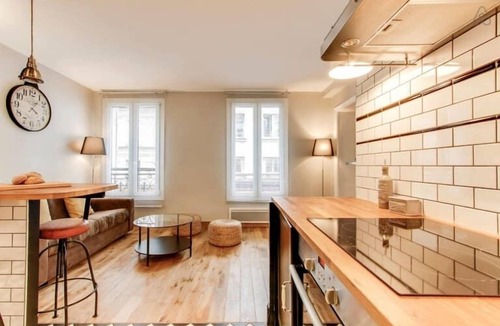 Quartier de la Roquette Apartment | Designer Flat with AC in Bastille - Opéra
