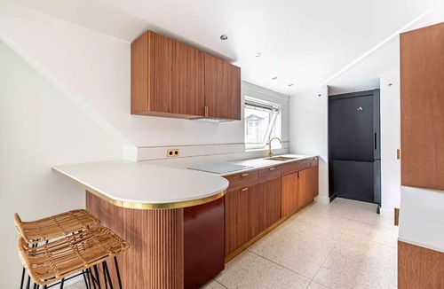 Quartier de la Place-Vendome Apartment | Duplex top 2 floors! Louvre Vendome