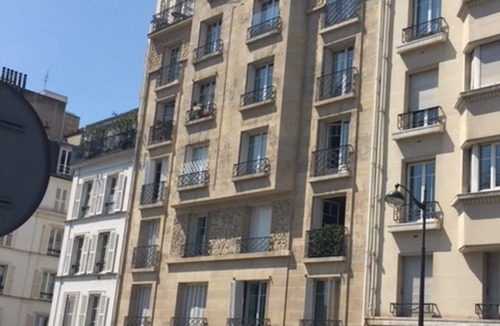 16th Arrondissement Apartment | Eiffel Tower lovely apartment 45m²