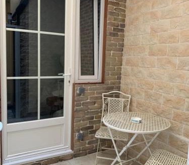 Faubourg Saint-Germain Apartment | Eiffel Tower studio with patio