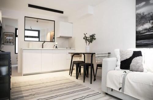 Quartier Saint-Ambroise Apartment | Elegance et confort pres du Marais Cosy - 4P