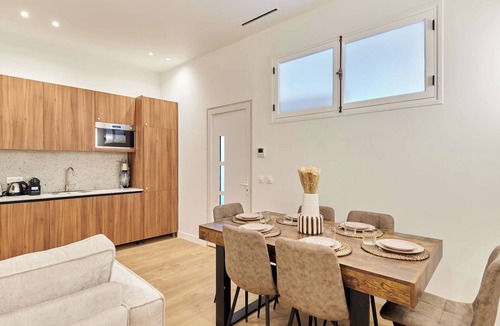Amerique Apartment | Elegant Apartment AC – Buttes-Chaumont