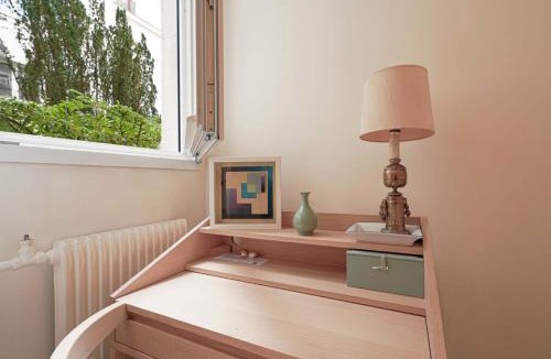 Champs-Elysees Apartment | Elegant Studio Avenue Montaigne