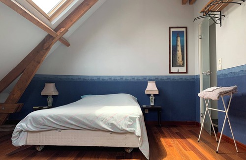 Chatenay-Malabry Bed & Breakfast | Espace et Chambres Familiales Dans Grande et Belle Maison