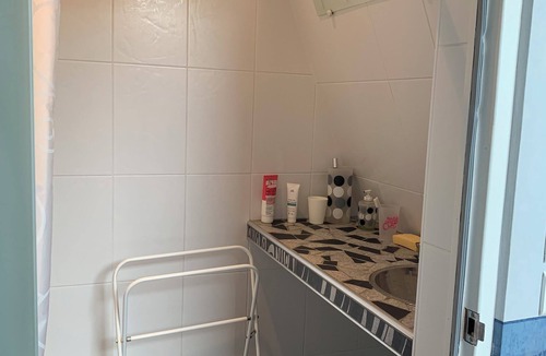 Chatenay-Malabry Bed & Breakfast | Espace et Chambres Familiales Dans Grande et Belle Maison