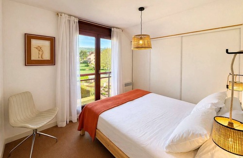 Amphion-les-Bains Apartment | Exceptional duplex with lake view and direct access to Lake Geneva – Between Évian and Thonon