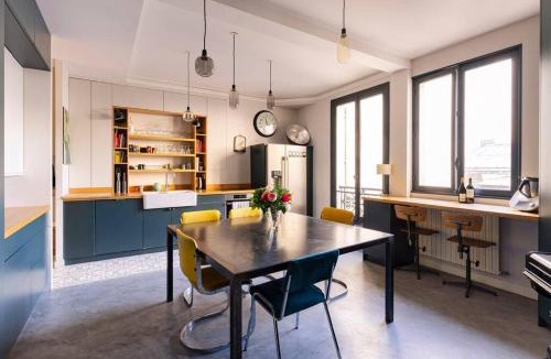 L'Europe Apartment | Family apartment center paris 8th- by AskMeFrance
