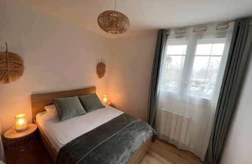 Noisy-le-Sec Apartment | Family apartment with private garden and terrace 10 minutes from the metro and RER station.
