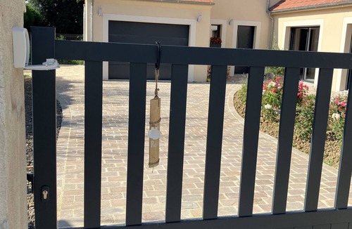 Boutigny Villa | Family home (No parties allowed)near Disneyland paris