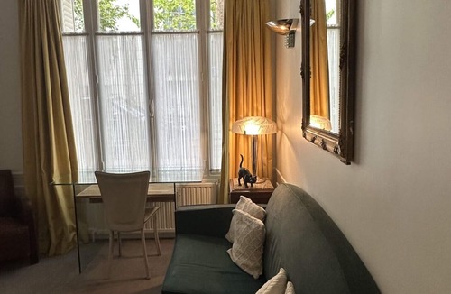 Auteuil Apartment | Flat in Paris, 16th Arr.