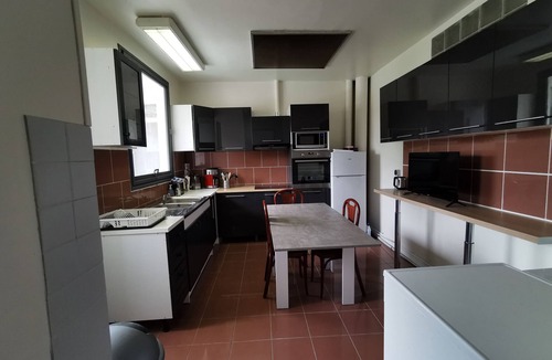 Esbly Apartment | Gîte à l'orée du parc in Esbly for 8 people