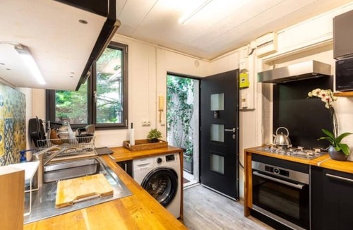 Adamville House | Gaia House, Urban Oasis, RER A, Paris in 20min